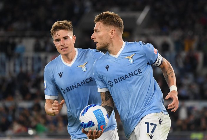 İnter ilk yenilgisini Lazio'ya karşı aldı