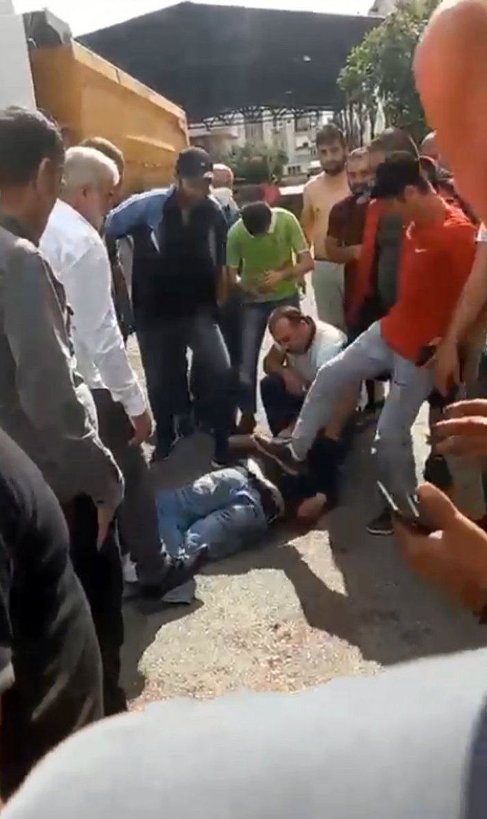 Antalya’da sokak ortasında kayın biraderini bıçakladı