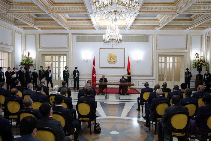 Cumhurbaşkanı Erdoğan, Angola'da açıklamalarda bulundu