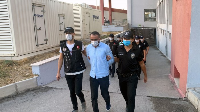 Adana’da ‘torbacı’ operasyonu: 12 gözaltı