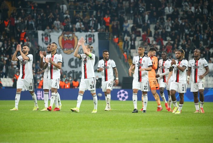 Beşiktaş, Sporting Lizbon'a mağlup oldu