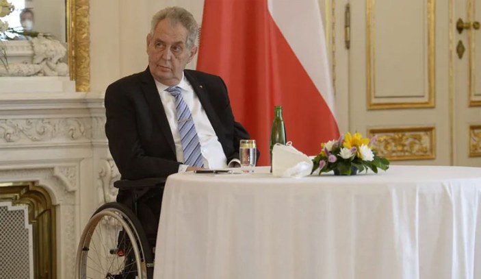 Çekya Cumhurbaşkanı Milos Zeman'ın yetkileri sağlık sorunları nedeniyle kaldırıldı