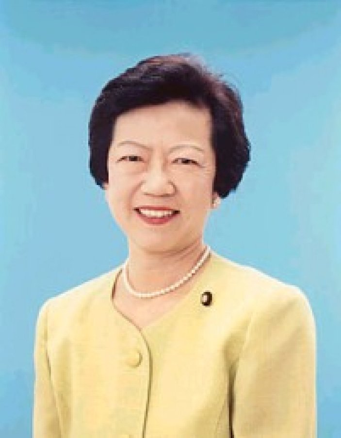 Japonya ilk kadın hükümet sözcüsü yaşamını yitirdi
