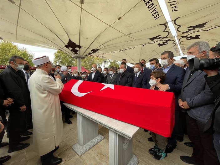 Özdemir Bayraktar son yolculuğuna uğurlandı