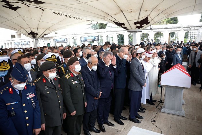 Orgeneral Yaşar Güler, Özdemir Bayraktar'ın cenaze namazında konuştu