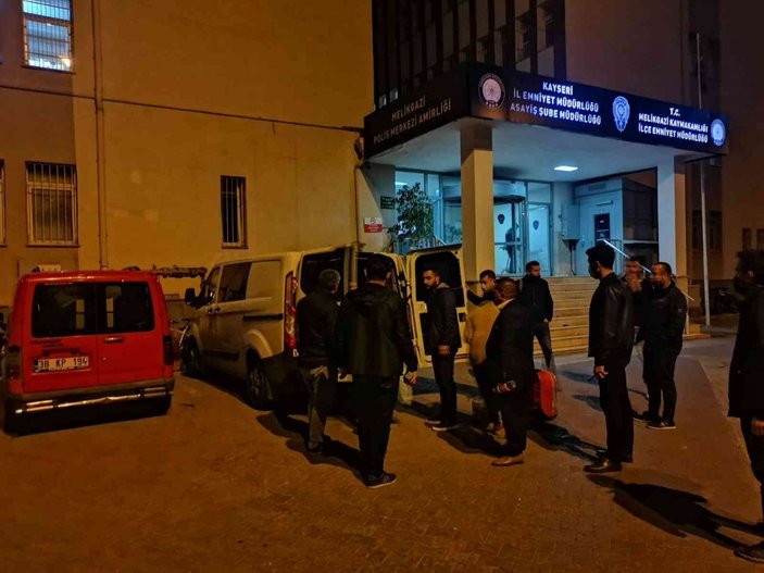 Ankara’da 75 parça ziynet eşya çaldılar, Kayseri’de yakalandılar