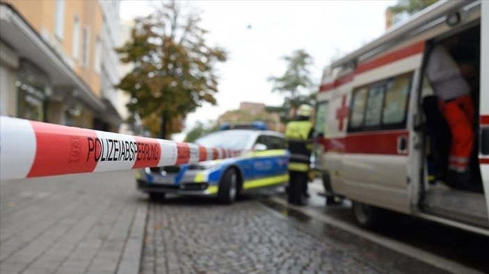 Almanya'da Türk'ün yaşadığı daireye molotof atıldı