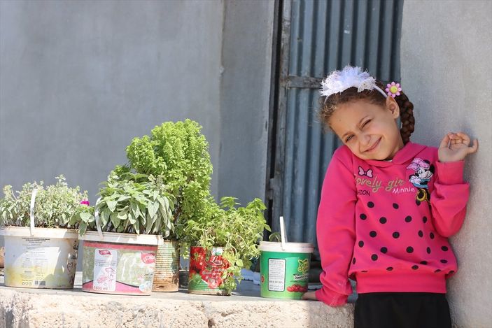 a İHH, İdlib'de 16 bin 239 briket ev inşa etti