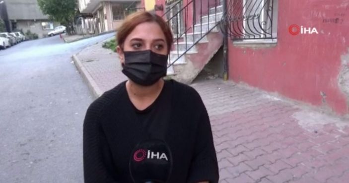 i Sultangazi'de iki kız çocuğu araçların aynalarını kırdı