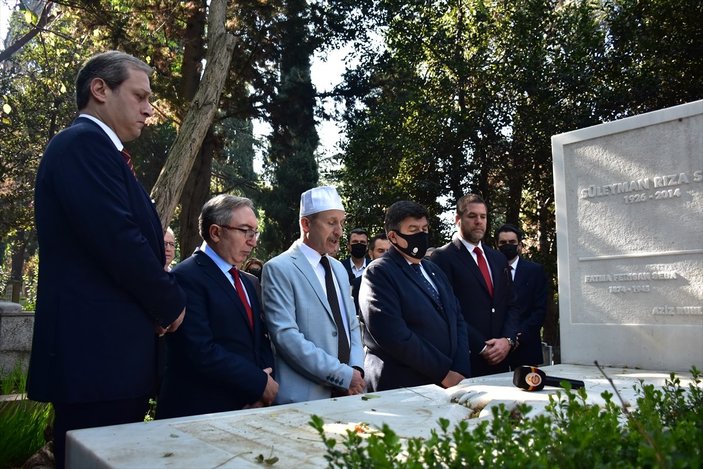 Galatasaray kurucusu Ali Sami Yen, mezarı başında anıldı