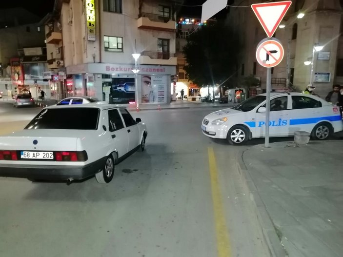 Aksaray'da alkollü sürücü, polise kanuna karşı boynum kıldan ince dedi