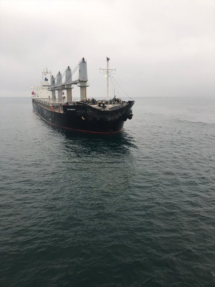 Marmara Denizi açıklarında iki gemi çarpıştı