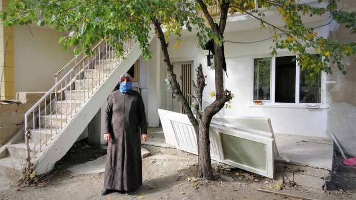 İ Van’da komşuların desteğiyle ev sahibi oldu