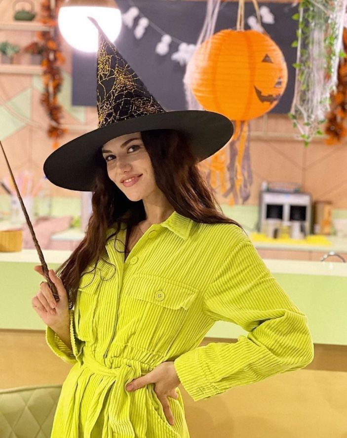 Alparslan: Büyük Selçuklu dizisinin Akça'sı Fahriye Evcen cadı oldu! İşte o kareler