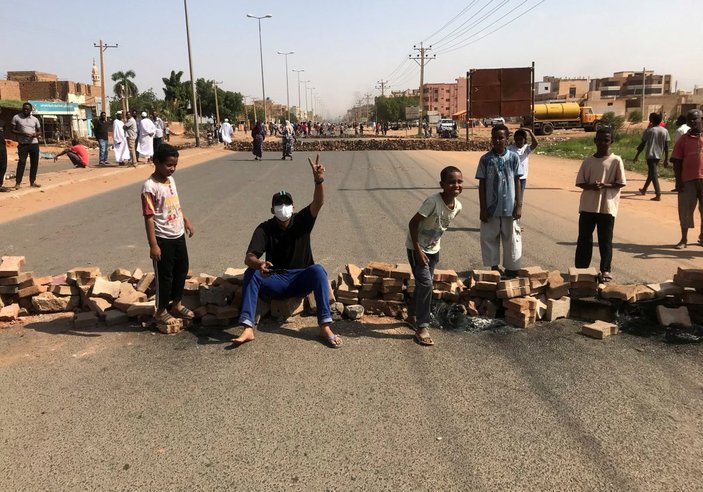 Afrika Birliği, Sudan'da askeri darbeye karşı çıktı