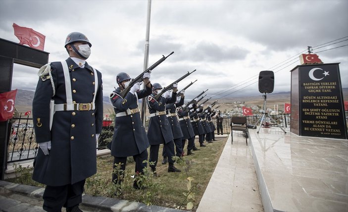 Erzurum'da PKK'nın katlettiği 33 kişi anıldı