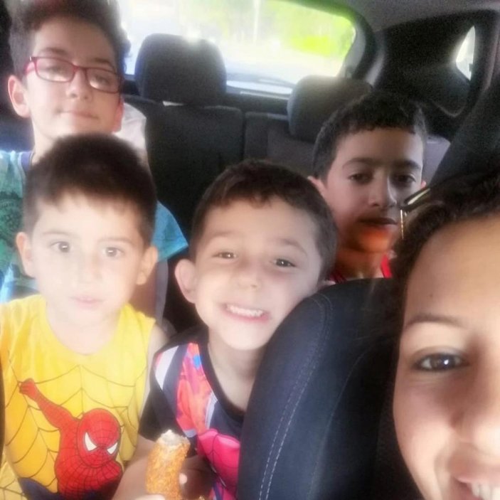 Bursa'da yaşayan kadın, ailesi tarafından kaçırılan 4 oğlunu arıyor