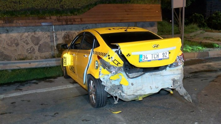 Maltepe'de zincirleme kaza: 3 yaralı