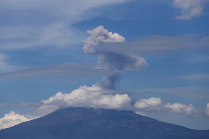 Meksika'daki Popocatepetl Yanardağı'nda tekrar patlama oldu