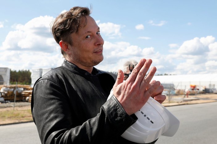 Elon Musk'tan Jeff Bezos'a 100 milyar dolar fark