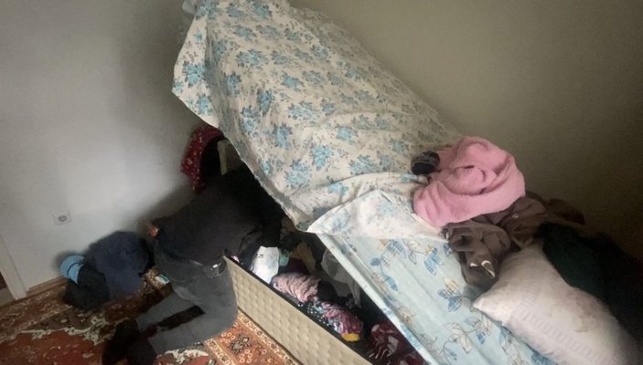 Kağıthane’de torbacının evine baskın: Polis kurye kılığında yakaladı