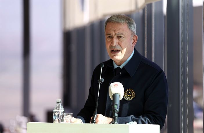 a Hulusi Akar: Terörist neredeyse hedefimiz orası