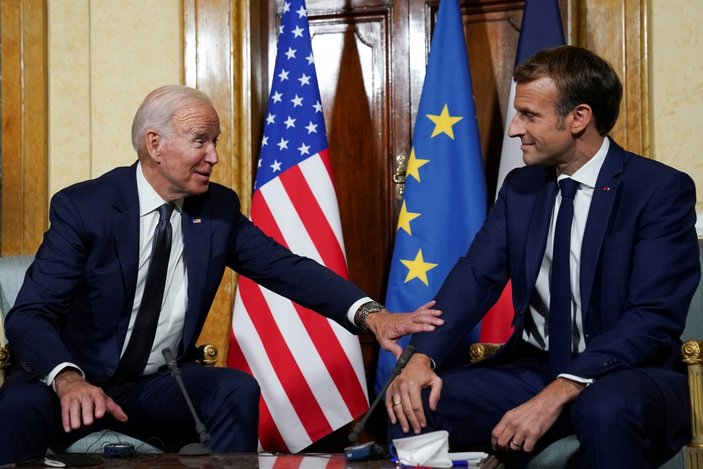 Joe Biden ve Emmanuel Macron denizaltı krizinden sonra ilk kez bir araya geldi