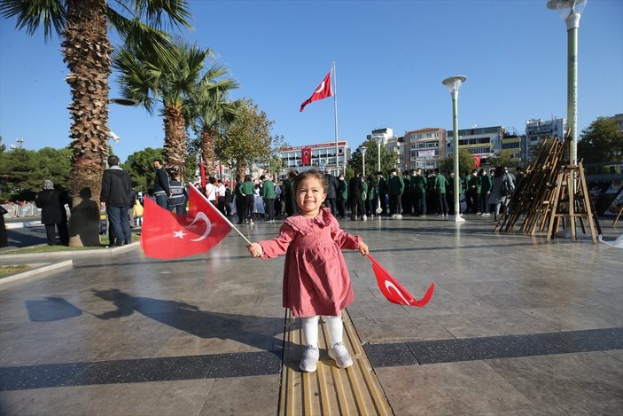 29 Ekim Cumhuriyet Bayramı, ülke genelinde coşkuyla karşılandı
