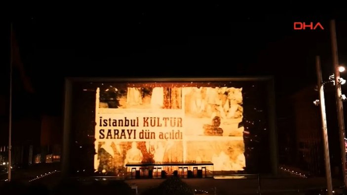 Atatürk Kültür Merkezi açılışında görsel şölen