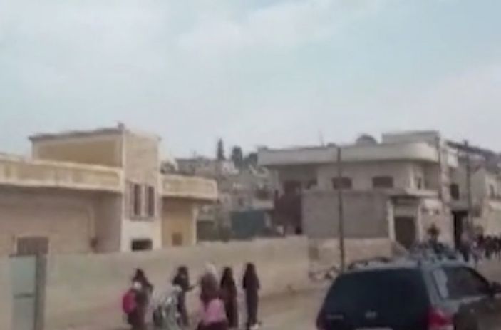 Esad rejiminden İdlib'e 10 hava saldırısı