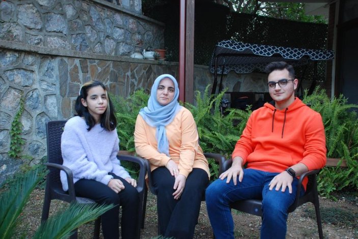 İzmir depreminde enkazdan çıkarılan aile: Binanın süsüne aldandık