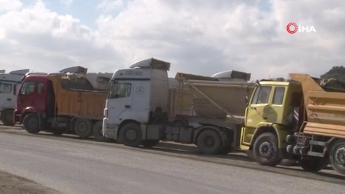 İstanbul'da 800 kamyon şoförü kontak kapattı