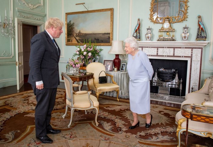 Boris Johnson: Kraliçe Elizabeth çok iyi durumda