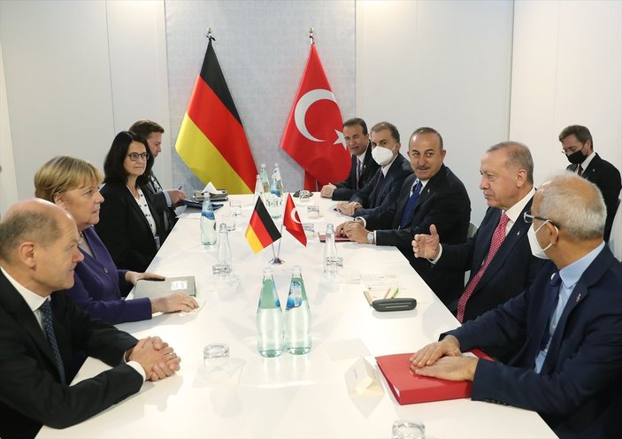 Cumhurbaşkanı Erdoğan, G20'de Angela Merkel'i kabul etti