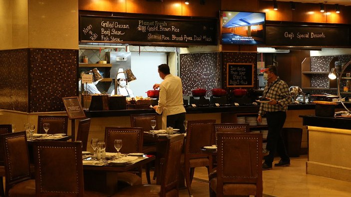 Pakistan'da ünlü otelin Türk aşçısı ilgi odağı