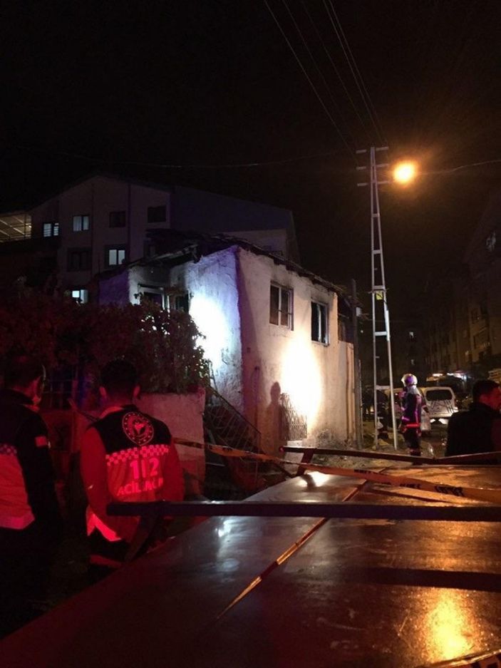 Ankara'da bir gecekonduda yangın çıktı, bir kişi hayatını kaybetti