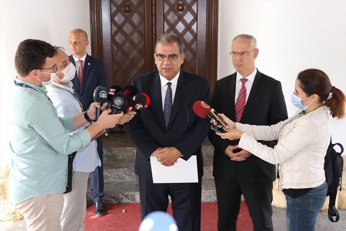 Ersin Tatar, hükümeti kurma görevini Faiz Sucuoğlu'na verdi