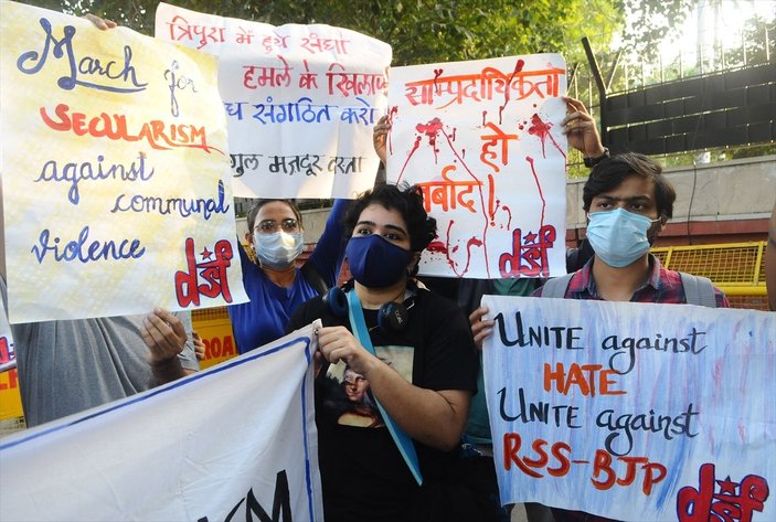 Hindistan'da Müslümanlara saldırılar protesto edildi