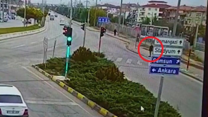 Kırıkkale'de yaşlı adam, yere düşerken kafasını kamyona çarpıp öldü
