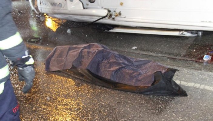 İzmit’te minibüse tanker çarptı: 1 ölü