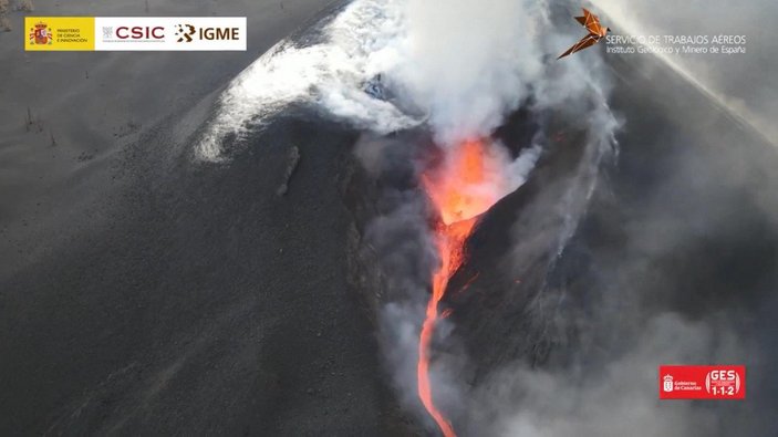 La Palma’da yüksek kül seviyesi nedeniyle online eğitime geçildi