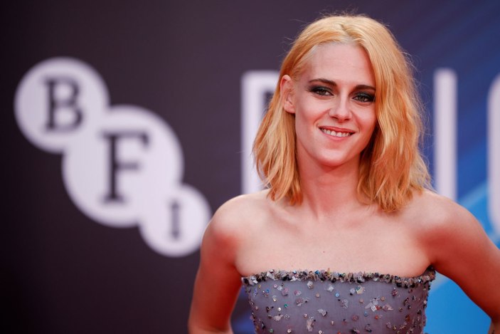 Kristen Stewart, Diana filminde giydiği gelinlik hakkında konuştu