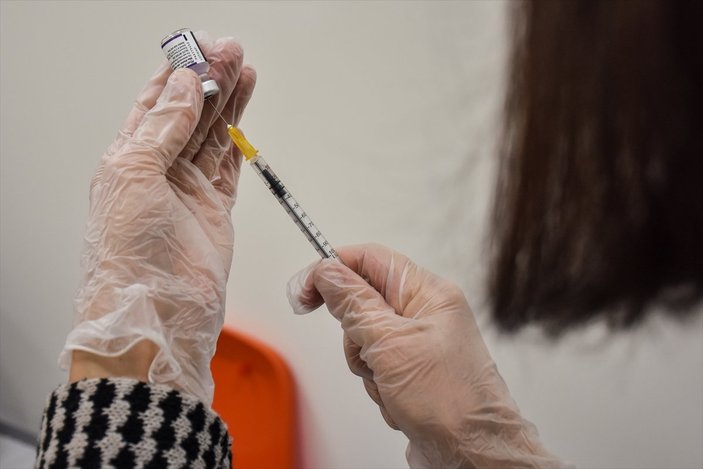 İstanbul'da mRNA aşısı hatırlatma dozu uygulanmaya başlandı