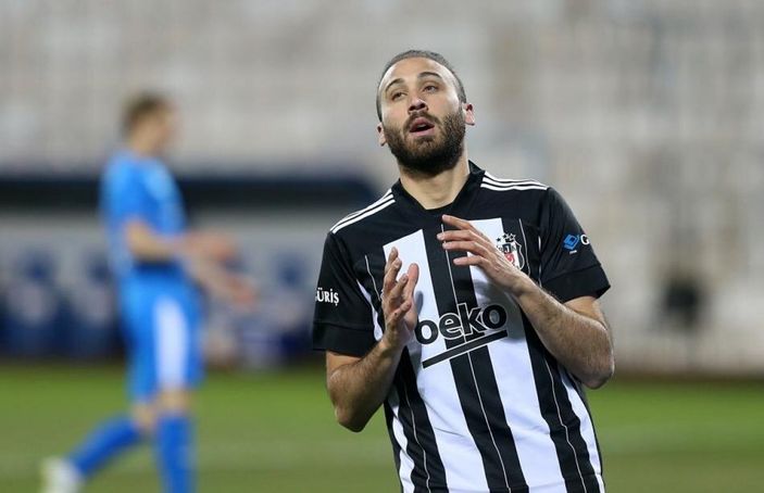 Cenk Tosun bonservisiyle geliyor