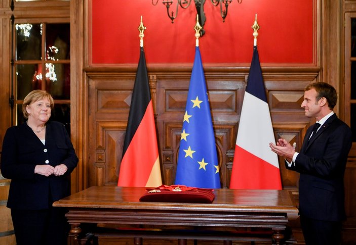 Angela Merkel, başbakan olarak Fransa'yı son kez ziyaret etti
