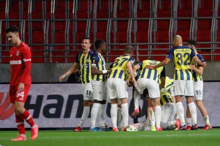 Temsilcilerimiz Fenerbahçe ve Galatasaray gruptan nasıl çıkar
