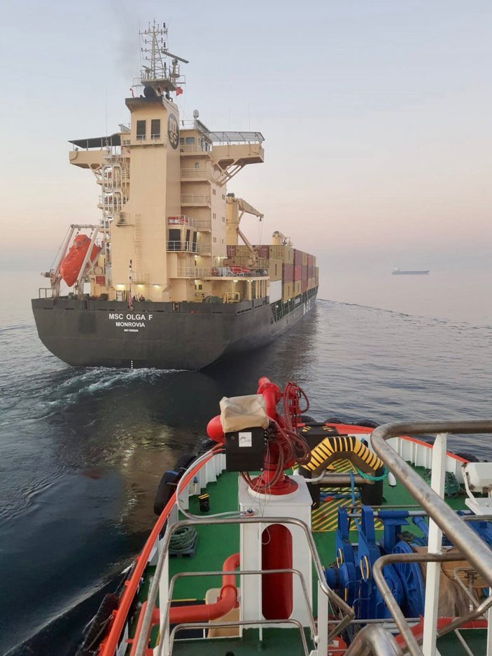 Konteyner gemisi Kadıköy açıklarında arızalandı