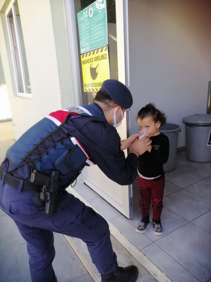 i Antalya'da 29 düzensiz göçmen yakalandı