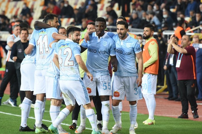 Başakşehir, Yeni Malatyaspor'u 3 golle yendi