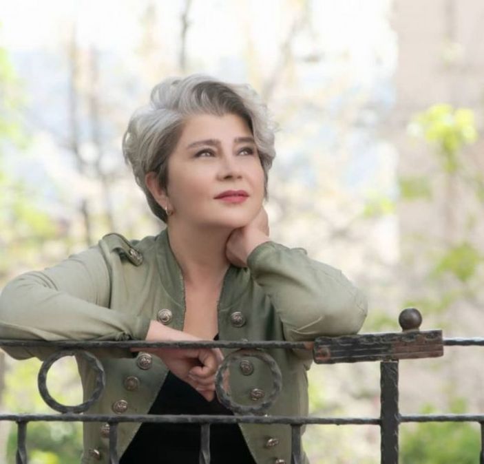 Güldür Güldür Show'un Naime'si Ecem Erkek seçimini yaptı! Camdaki Kız'ın yıldızıyla aynı projede